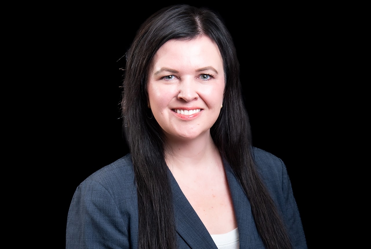 Courtney E. Lindbert